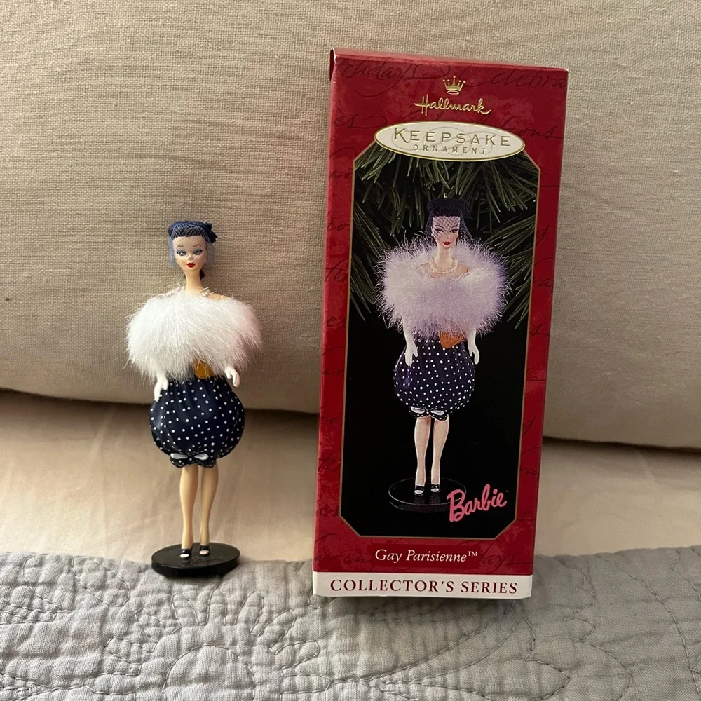 Lot of 5 Barbie ornaments.  Dated 1997-2001. In boxes